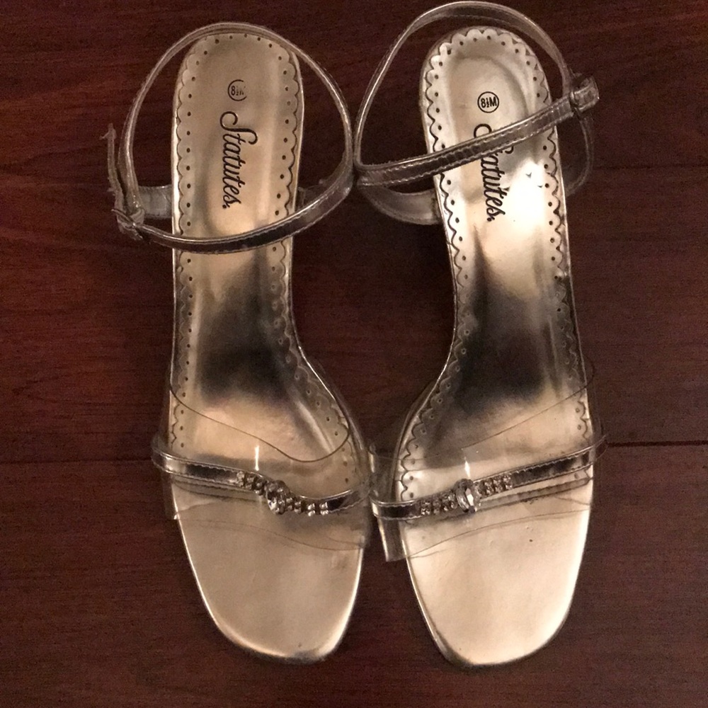Formal shoes